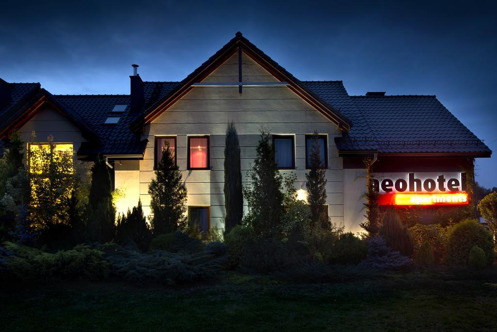 Neohotel Airport Szczyglice Exterior foto